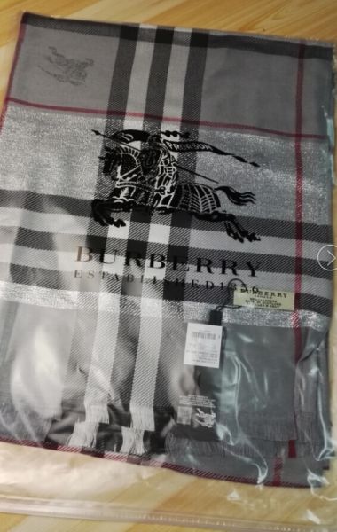 Cachecol Burberry